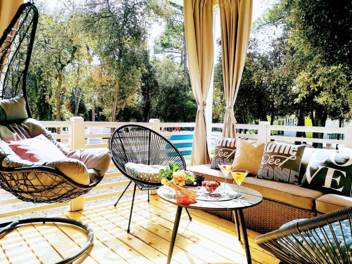 J & R Mobile Homes Biograd Na Moru Extérieur photo